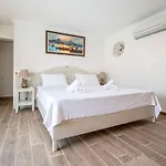 Lunas Alacati