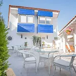 Hotel Lunas *