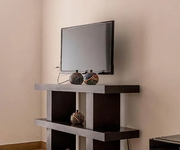 ホテル Lunas アラカティ