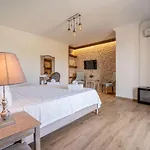Hotel Lunas