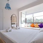 Hotel Lunas *