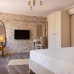 Lunas Alaçatı