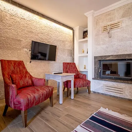 Lunas Alaçatı