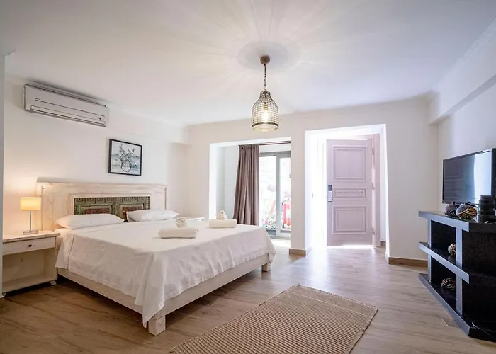 Lunas Hotel Alaçatı